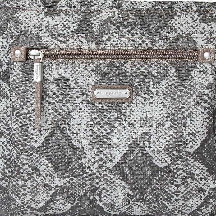 Baggallini Go Bagg with RFID Phone Wristlet - Image 4